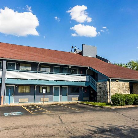 Super 8 By Wyndham Cincinnati-Springdale Oh Exterior foto
