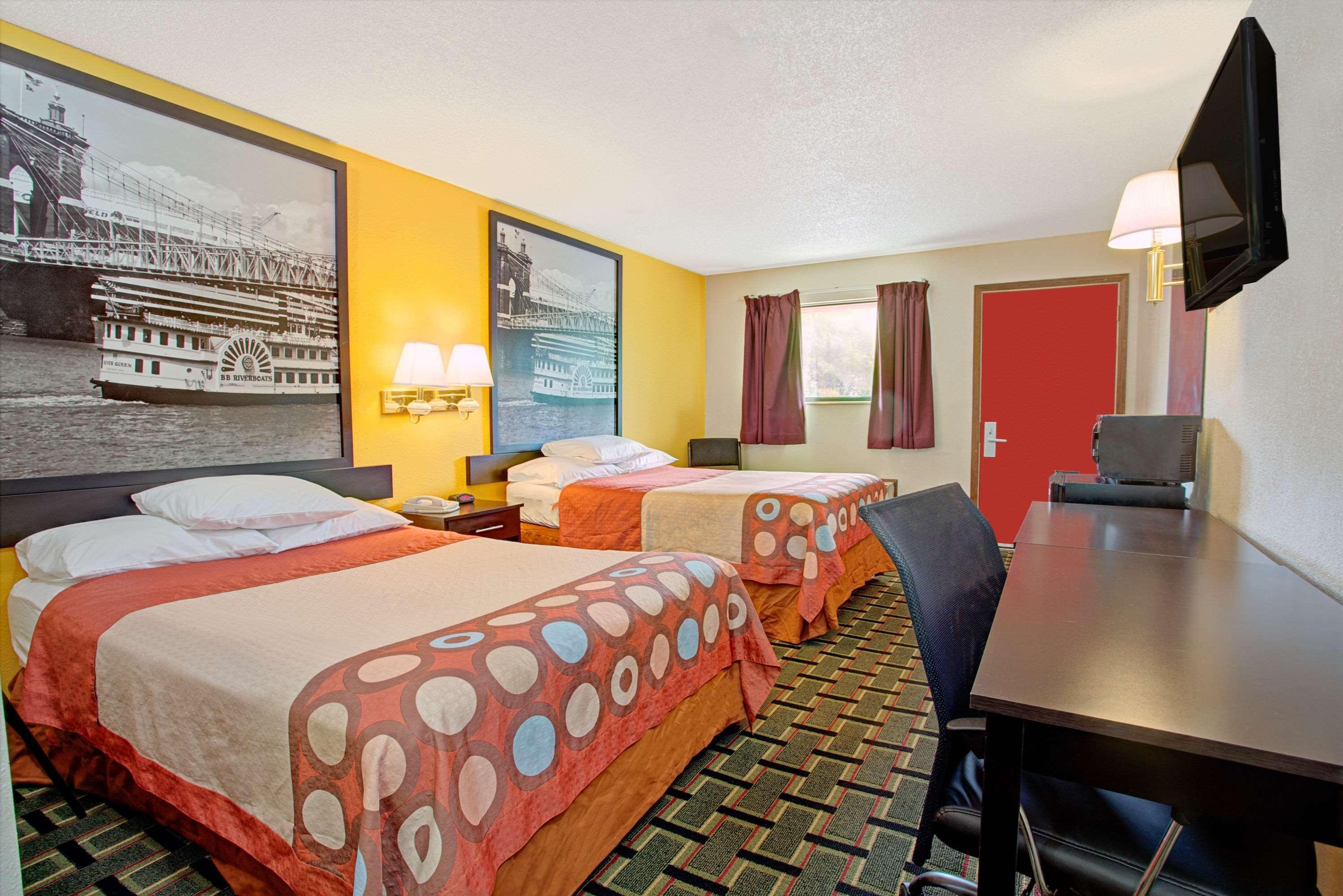 Super 8 By Wyndham Cincinnati-Springdale Oh Exterior foto