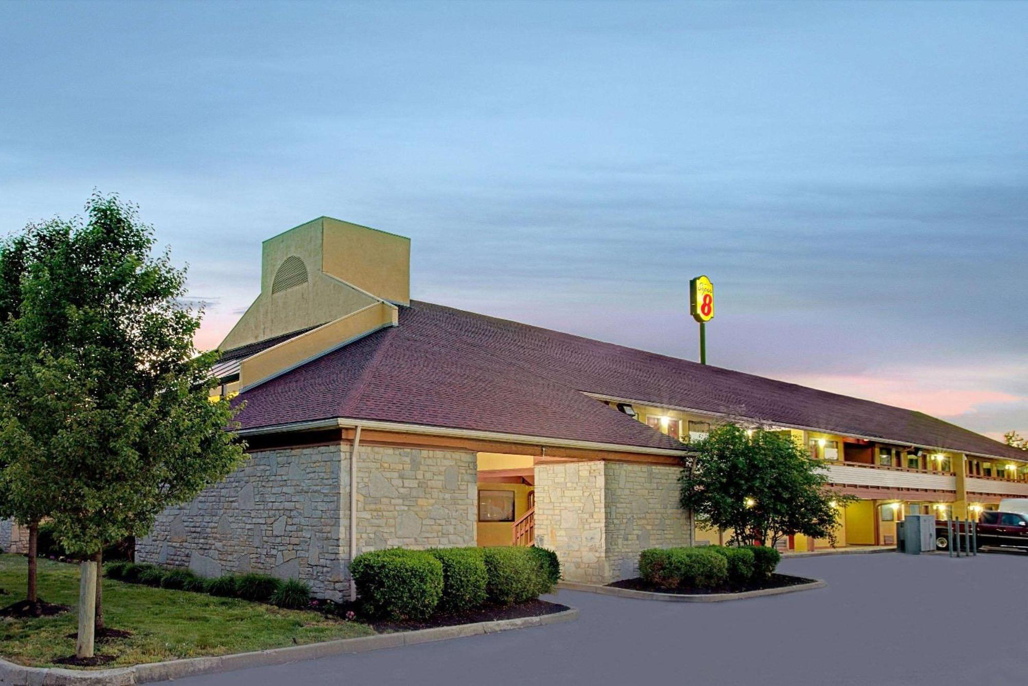 Super 8 By Wyndham Cincinnati-Springdale Oh Exterior foto